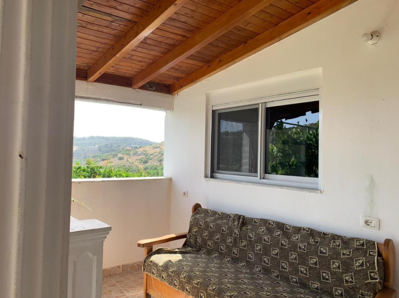 Denaj House Hotel Himare Bilik gambar